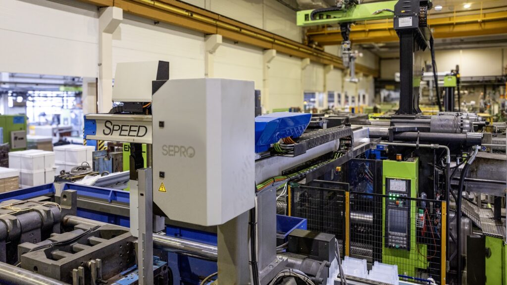 Usługa wtrysku tworzyw - maszyna